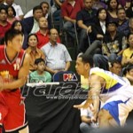 3 “Isa ka pa… haharang-harang ka rin sa daraanan ko!” Sabi naman ni Helterbrand kay Jayson Castro ng TNT.